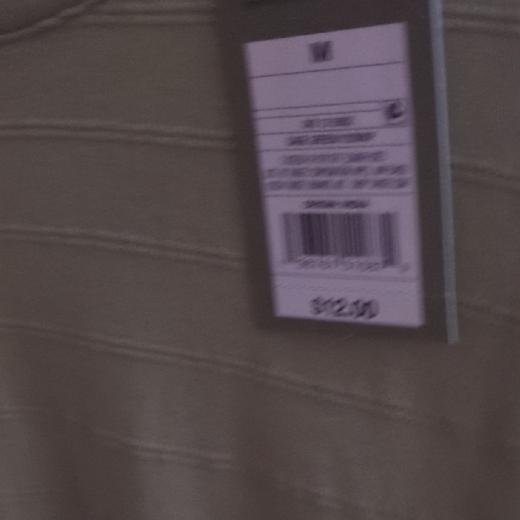 Goodfellow & Co Olive Short Sleeve Tee - Picture 4 of 4